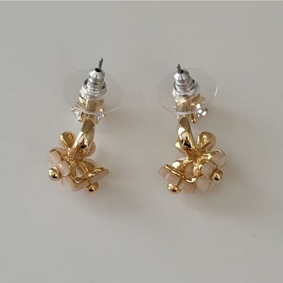 Earrings Floral Crystal Gold Tone Wear 2 Ways Earrings #1100 - Picture 10 of 10